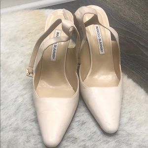 Manolo blahnik nude heel